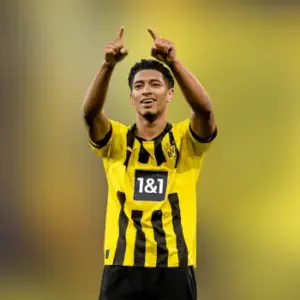 Боруссия Дортмунд одержала победу над Байером в 12-м туре Немецкой Бундеслиги. Итог матча 1-2