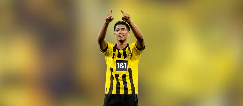 Боруссия Дортмунд одержала победу над Байером в 12-м туре Немецкой Бундеслиги. Итог матча 1-2