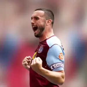 Астон Вилла одержала победу над Вест Хэмом в 16-м туре АПЛ. Итог матча 2-3