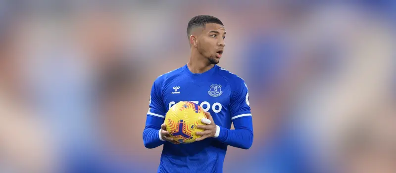 Эвертон одержал победу над Ноттингем Форестом в 15-м туре АПЛ. Итог матча 3-0