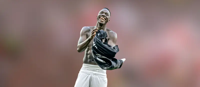 Штутгарт одержал победу над Менхенгладбахской Боруссией в 19-м туре Немецкой Бундеслиги. Итог матча 0-3