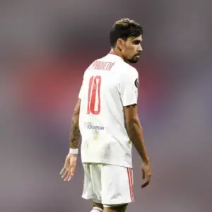 Лион одержал победу над Мецом в 19-м туре Лиги 1. Итог матча 2-5