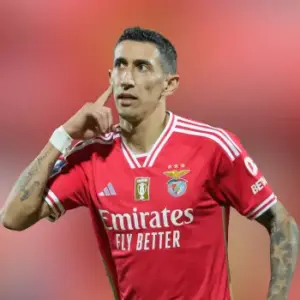 Бенфика одержала победу над Эштрелой в 19-м туре Примейры. Итог матча 4-0