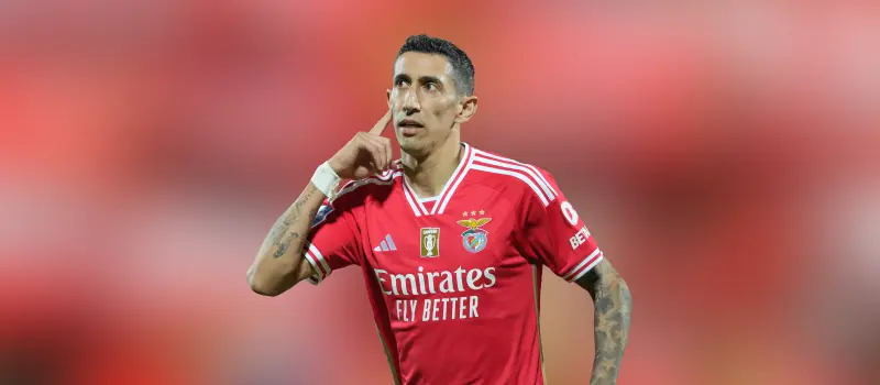 Бенфика одержала победу над Эштрелой в 19-м туре Примейры. Итог матча 4-0