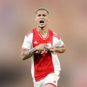 Ничья между Аяксом и НЕКом в 24-м туре Эредивизи. Итог матча 1-1