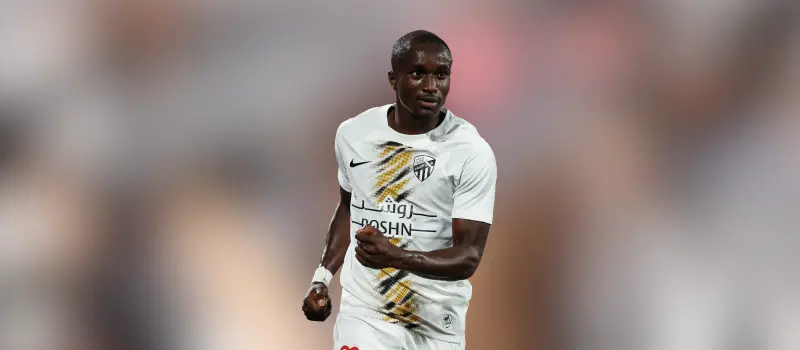 Ничья между Аль-Иттихад Кальбой и Аль-Дафрой в 18-м туре Про-лиги ОАЭ. Итог матча 1-1