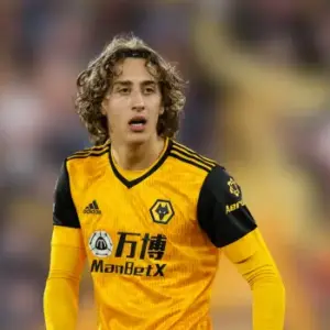 Вулверхэмптон одержал победу над Астон Виллой в 28-м туре АПЛ. Итог матча 2-0