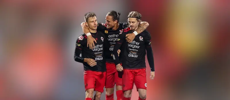 Ничья между Эксельсиором и Аяксом в 21-м туре Эредивизи. Итог матча 2-2