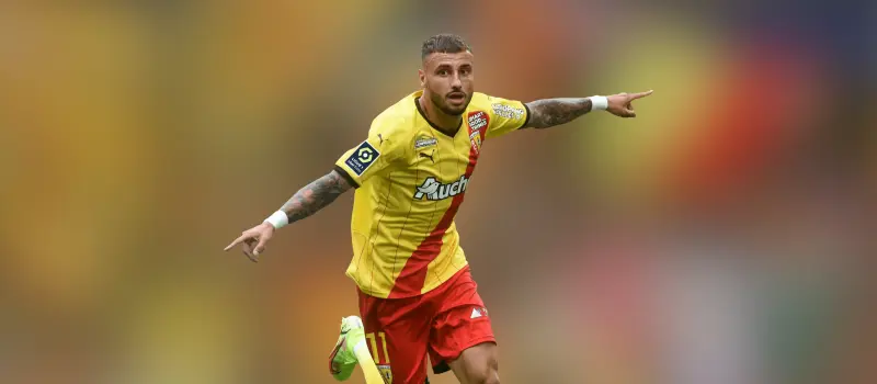 Ланс одержал победу над Парижем в 22-м туре Лиги 1. Итог матча 0-5