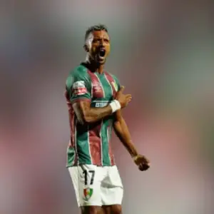 Эштрела одержала победу над Санта-Кларой в 21-м туре Примейры. Итог матча 1-0