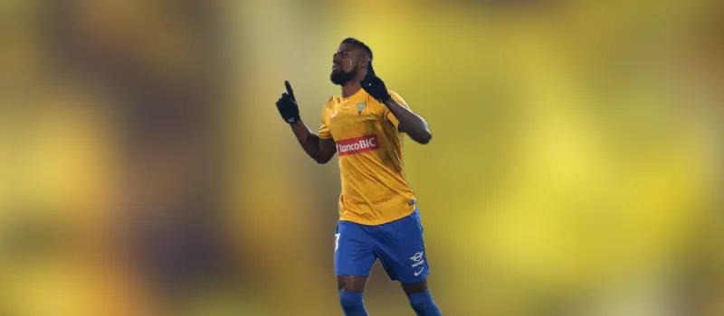 Ничья между Эшторилом и Тонделой в 21-м туре Примейры. Итог матча 2-2