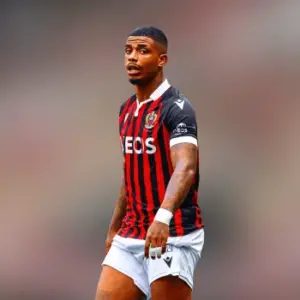 Ничья между Ниццой и Лорьяном в 23-м туре Лиги 1. Итог матча 3-3