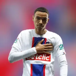 ПСЖ одержал победу над Марселем в 21-м туре Лиги 1. Итог матча 5-0