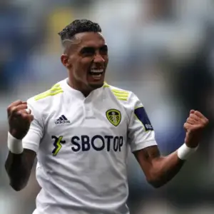 Лидс Юнайтед одержал победу над Ноттингем Форестом в 25-м туре АПЛ. Итог матча 3-1