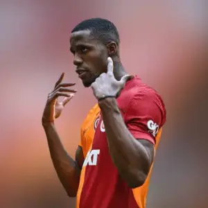 Галатасарай одержал победу над Аланьяспором в 24-м туре Турецкой футбольной Суперлиги. Итог матча 3-1