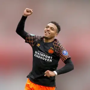 ПСВ одержал победу над Гронингеном в 22-м туре Эредивизи. Итог матча 1-2