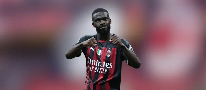 Милан одержал победу над Торино в 30-м туре Серии А. Итог матча 3-2