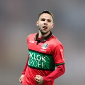 Ничья между НЕКом и Херенвеном в 28-м туре Эредивизи. Итог матча 2-2