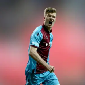 Трабзонспор одержал победу над Эюпспором в 27-м туре Турецкой футбольной Суперлиги. Итог матча 0-1