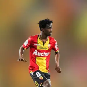 Ланс одержал победу над Мецом в 25-м туре Лиги 1. Итог матча 3-0