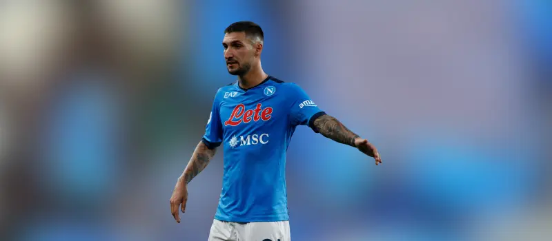 Наполи одержал победу над Лечче в 29-м туре Серии А. Итог матча 2-1