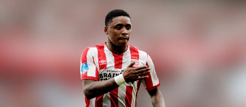 ПСВ одержал победу над АЗ в 26-м туре Эредивизи. Итог матча 2-1