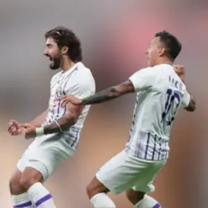 Аль-Айн одержал победу над Шабаб Аль-Ахли в 22-м туре Про-лиги ОАЭ. Итог матча 3-2