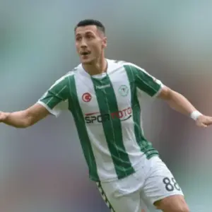 Коньяспор одержал победу над Антальяспором в 30-м туре Турецкой футбольной Суперлиги. Итог матча 0-2