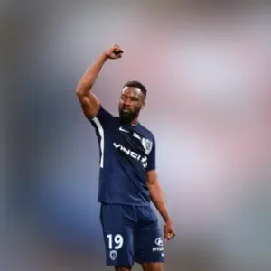 Страсбур одержал победу над Ниццой в 28-м туре Лиги 1. Итог матча 3-1