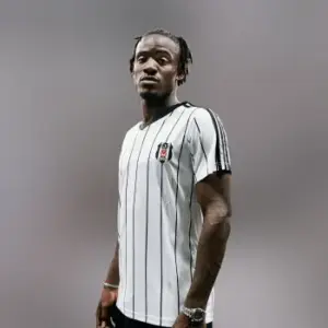 Ничья между Бешикташем и Фатих Карагюмрюком в 31-м туре Турецкой футбольной Суперлиги. Итог матча 0-0