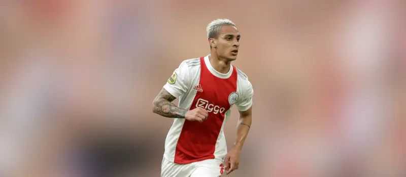 Аякс одержал победу над Хераклесом в 30-м туре Эредивизи. Итог матча 0-3