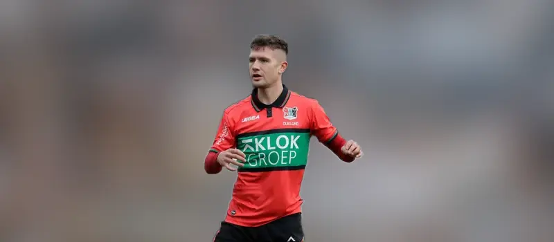 Ничья между НЕКом и Фейеноордом в 30-м туре Эредивизи. Итог матча 1-1