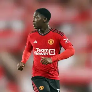 Манчестер Юнайтед одержал победу над Челси в 33-м туре АПЛ. Итог матча 0-1