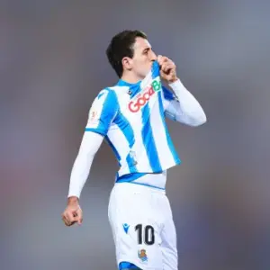 Реал Сосьедад одержал победу над Леванте в 30-м туре Ла Лиги. Итог матча 2-0