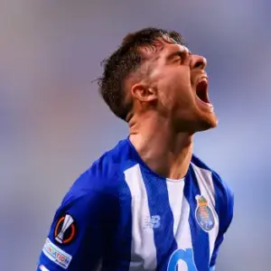 Порту одержал победу над Эшторилом в 29-м туре Примейры. Итог матча 1-3